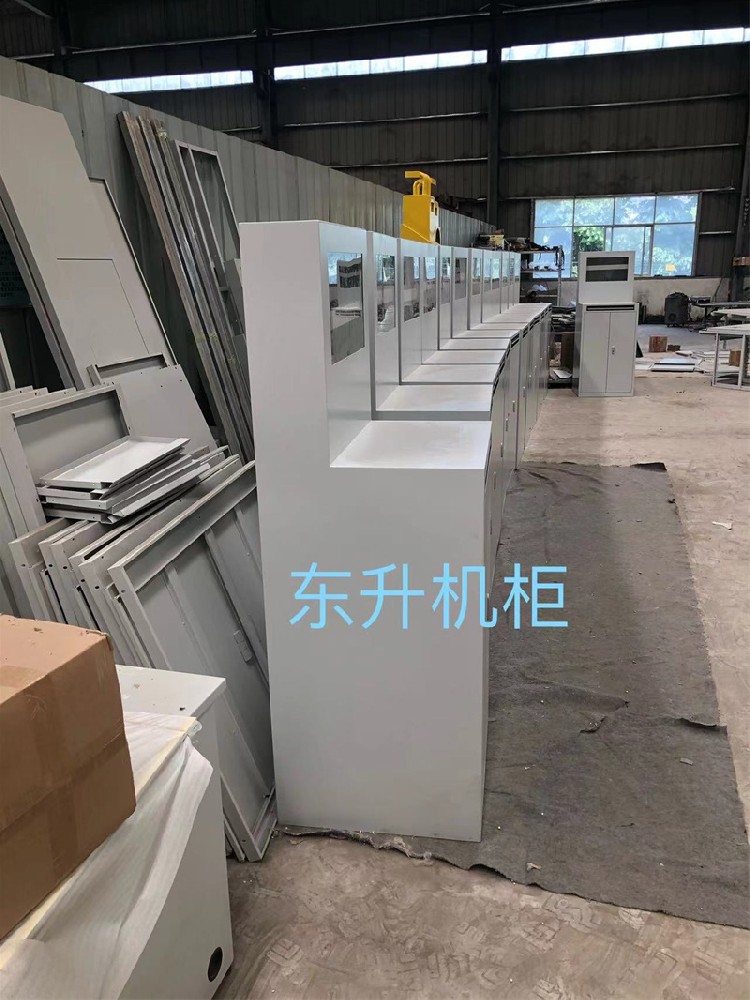 机箱、机柜