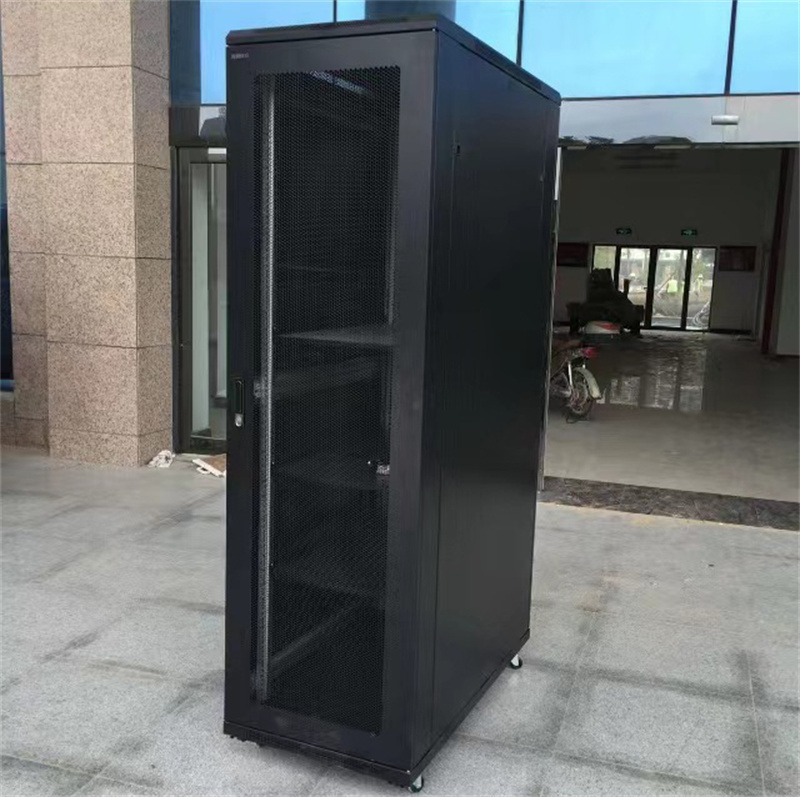 机箱、机柜