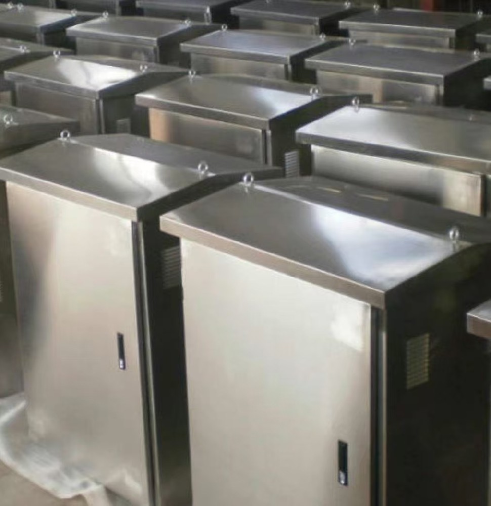 钣金加工是机柜制造的核心基石，铸就工业防护精品